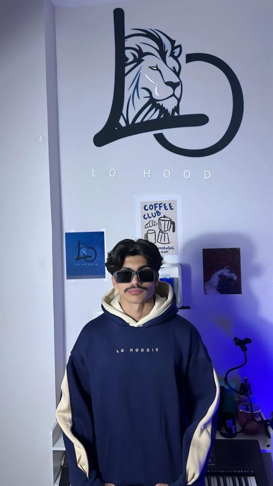 مناسب للجنسين Blue and beige hoodies