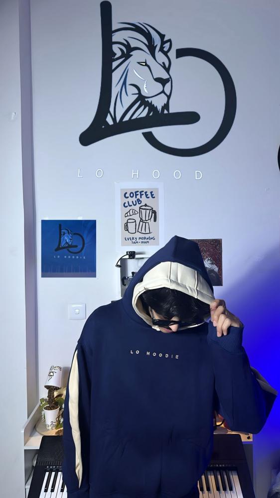 مناسب للجنسين Blue and beige hoodies