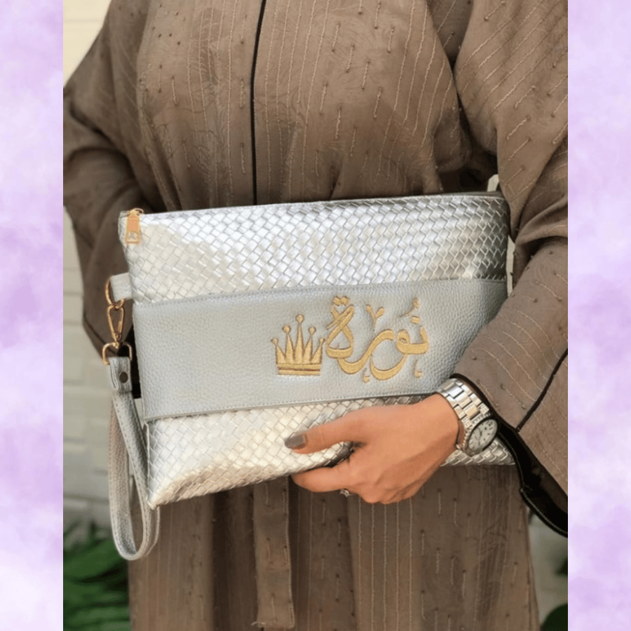 حقيبة جلد من دون كتابة