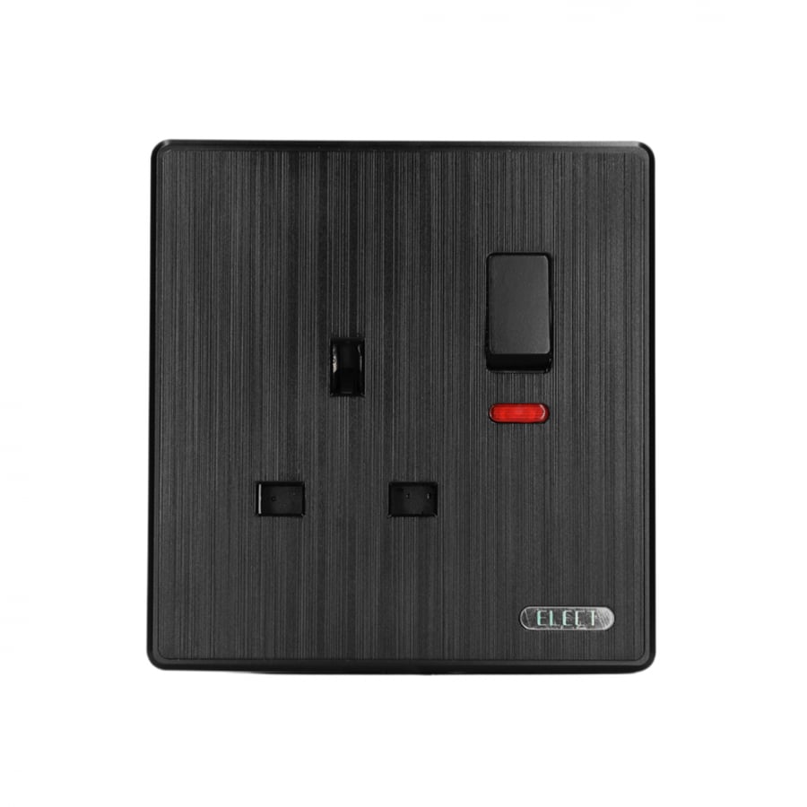 Black ELECT 13 Amp Fuse