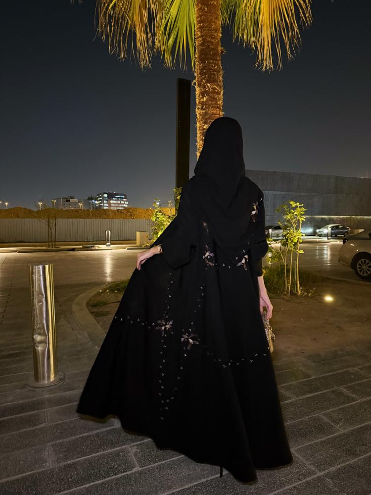 عباية رغد