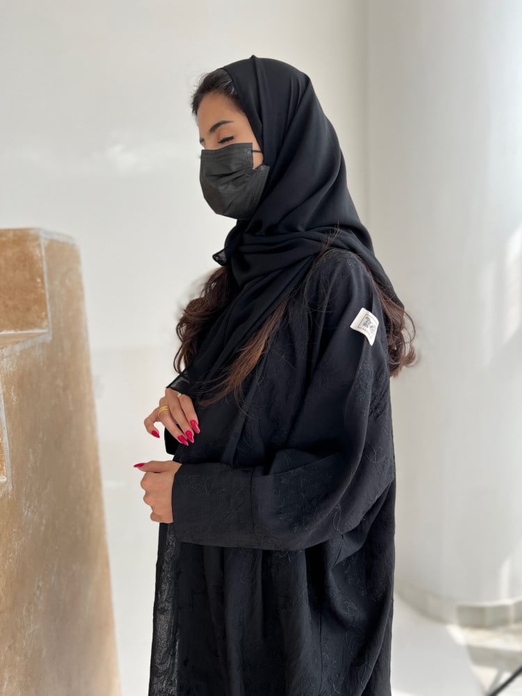 عباية بيرنا اسود