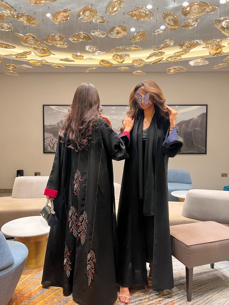 عباية خزامى