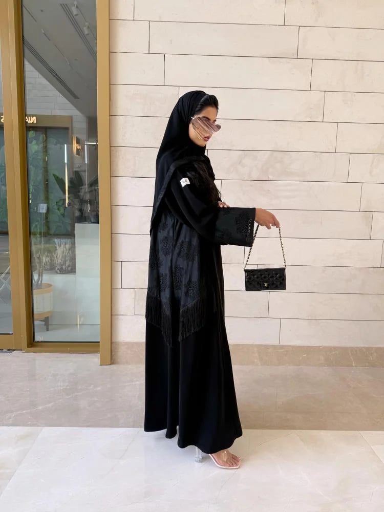 عباية هدب