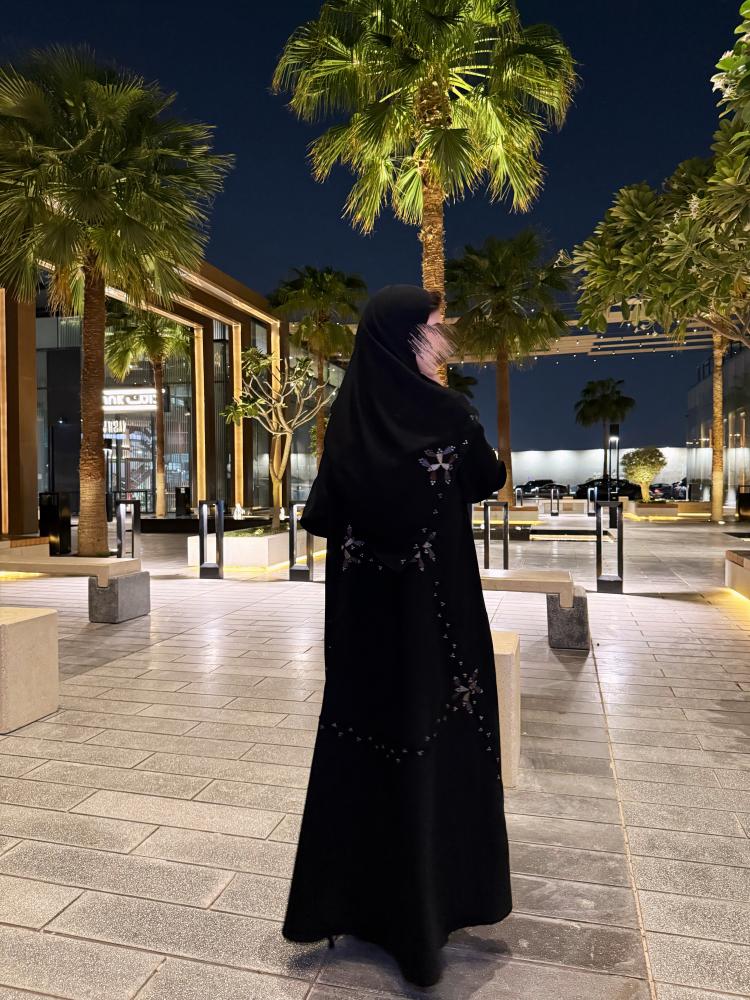 عباية رغد