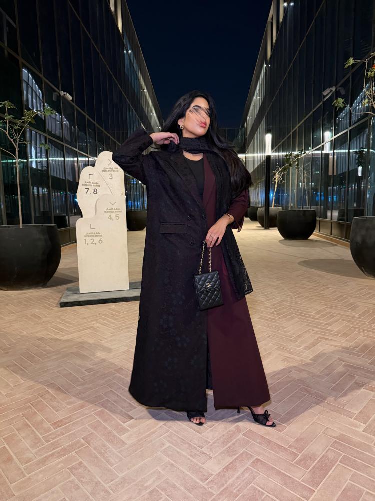 عباية منية عنابي