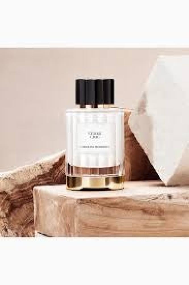 عطر كارولينا هيريرا سيدار شيك أو دو بارفيوم 100 مل – Carolina Herrera Cedar Chic Eau de Parfum 100ml