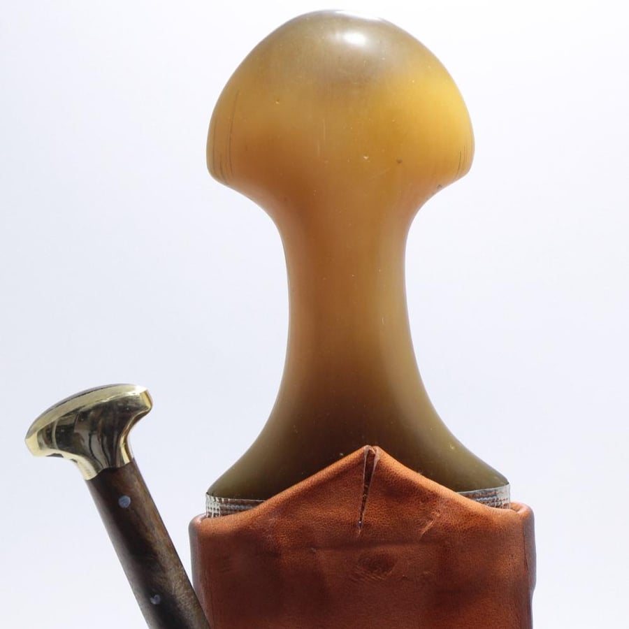 جنبية نجراني حك زراف مكعب مقاس كبير