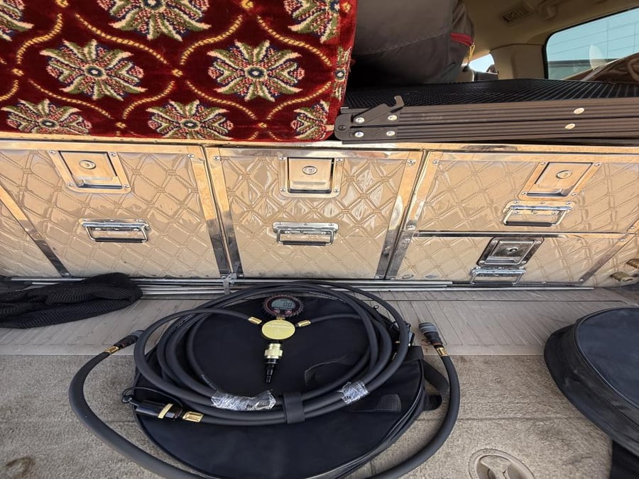 Empty quarter inflator - tire inflation and deflation system (two tires)