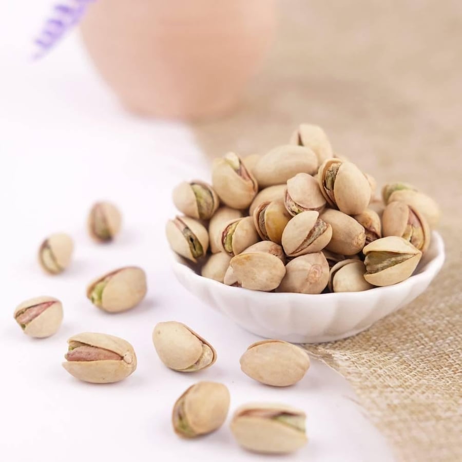 فستق سادة