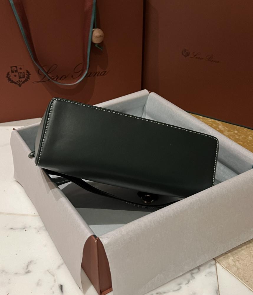 Loro Piana Extra large L27