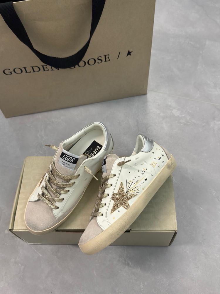 GOLDEN GOOSE Leather Superstar Sneakers