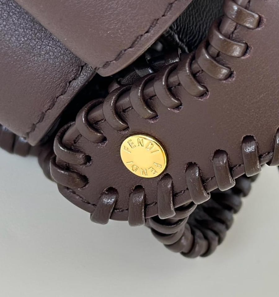 peekaboo Mini size 23
