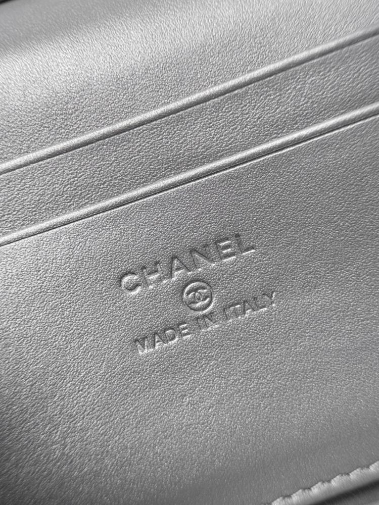 LP Chanel vanity bag