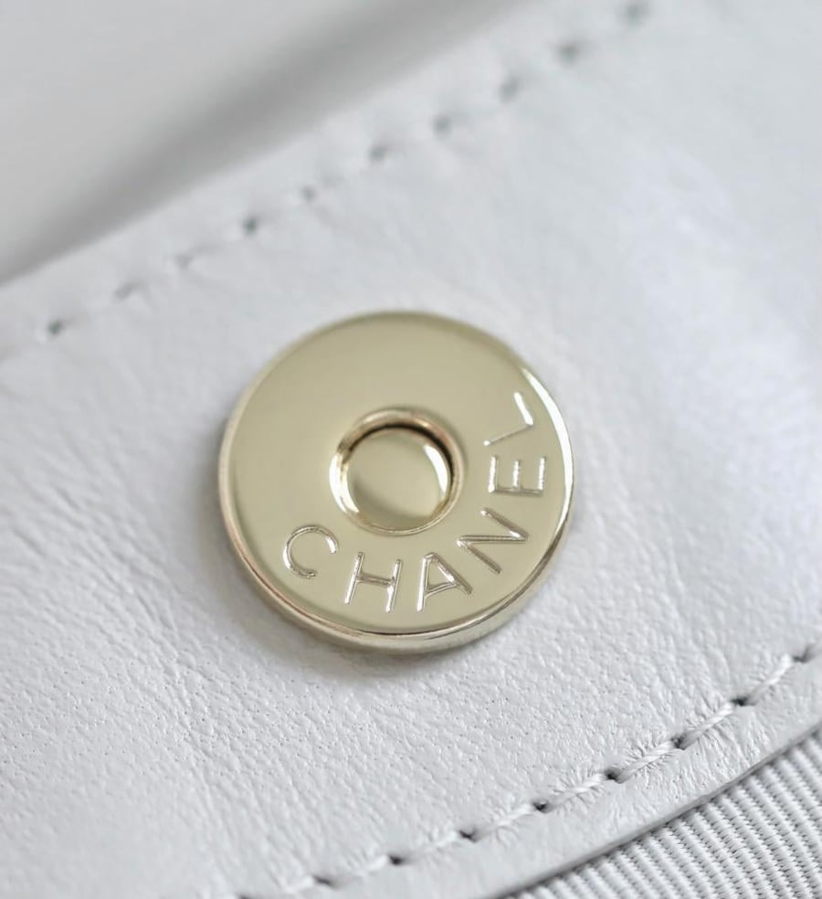Chanel shopping bag 31