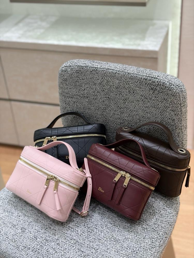 Mini soft vanitY