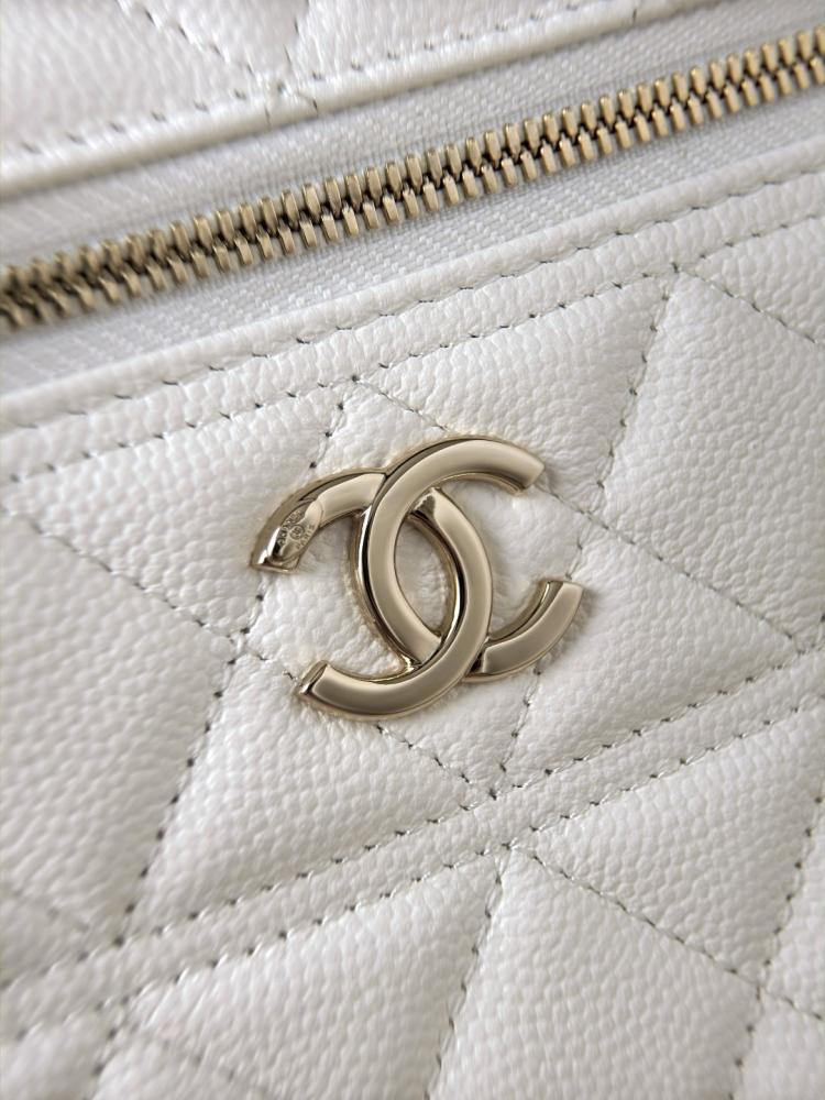 LP Chanel vanity bag