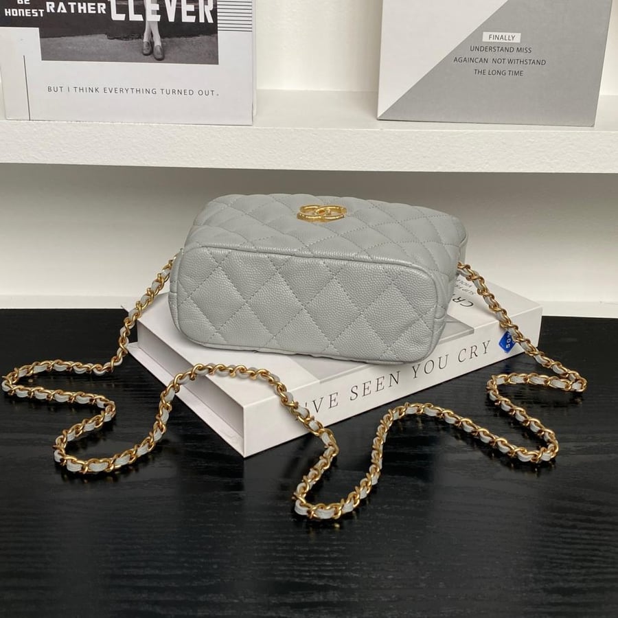 Chanel S25 21.5×19×6cm