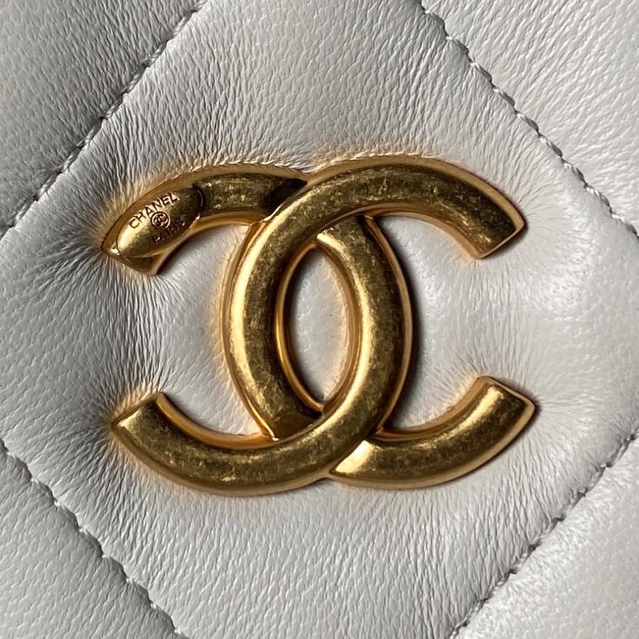 Chanel bag s26