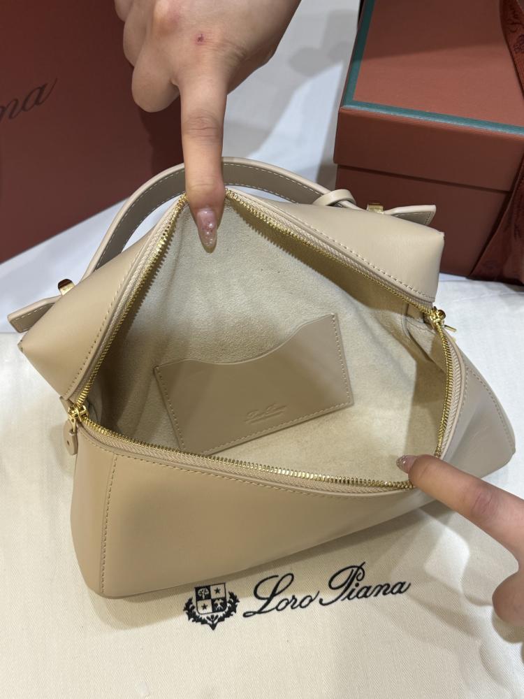 Saddle Leather extra bag23