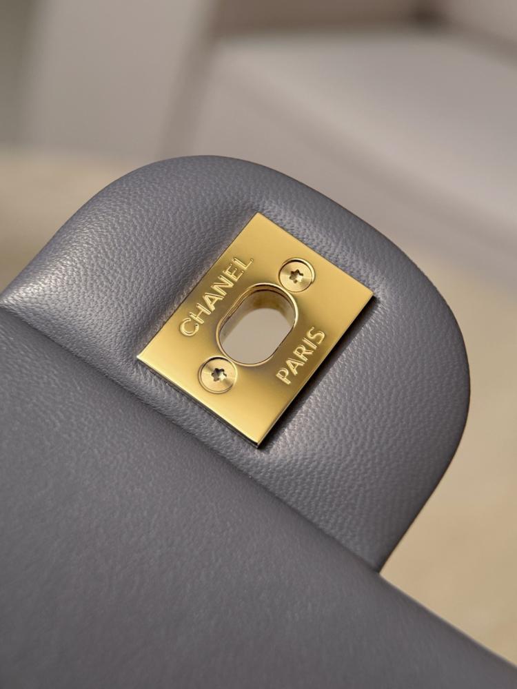 Chanel cf23