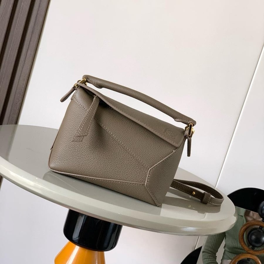 Loewe Puzzle bag mini size 16cm