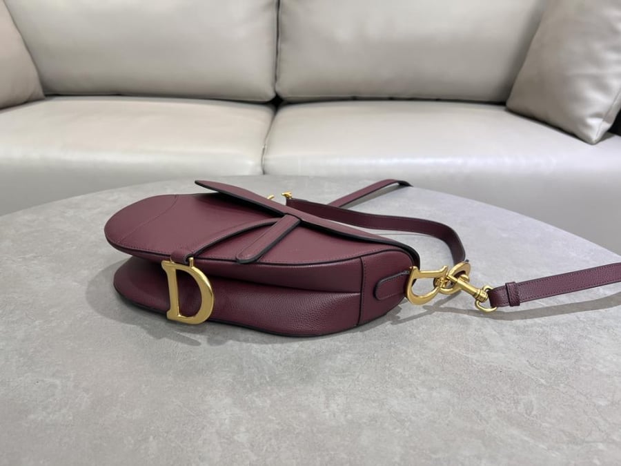 Saddle 24cm