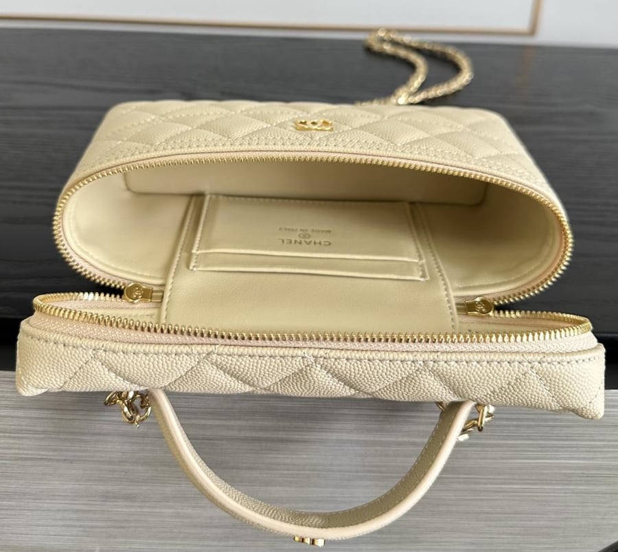 LP Chanel vanity bag