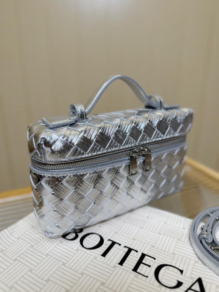 Bang Bang Vanity 22 cm