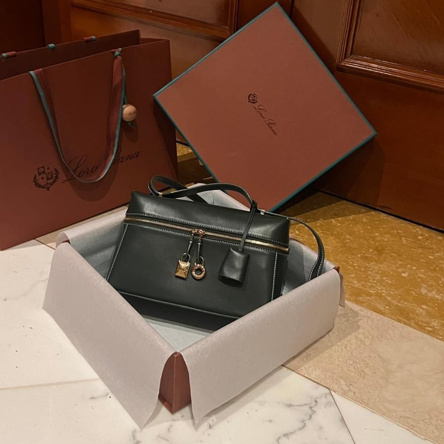 Loro Piana Extra large L27