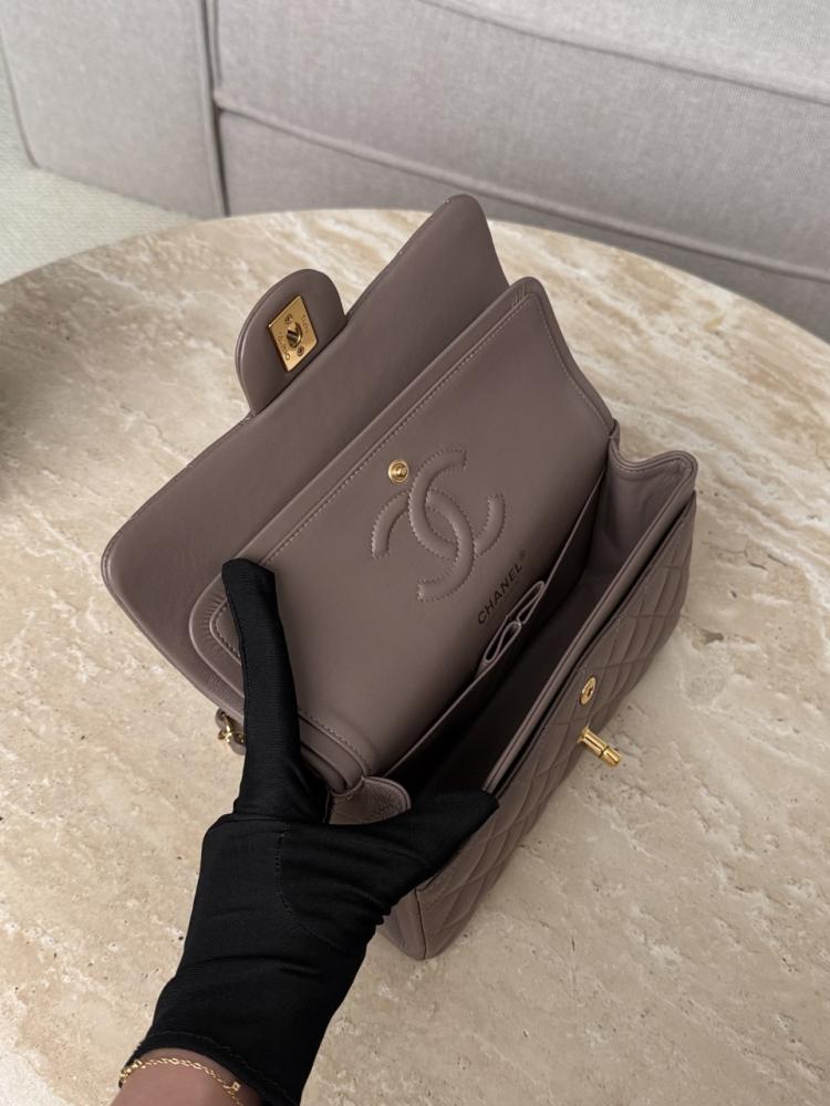 Chanel cf23
