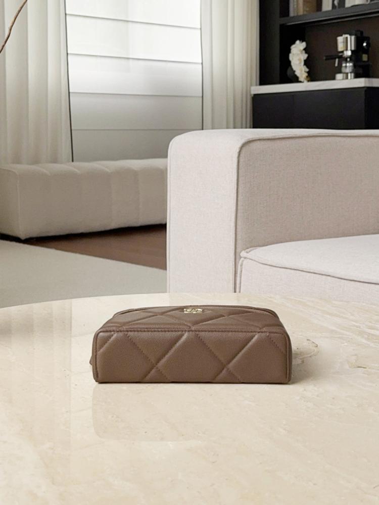LP Chanel vanity bag