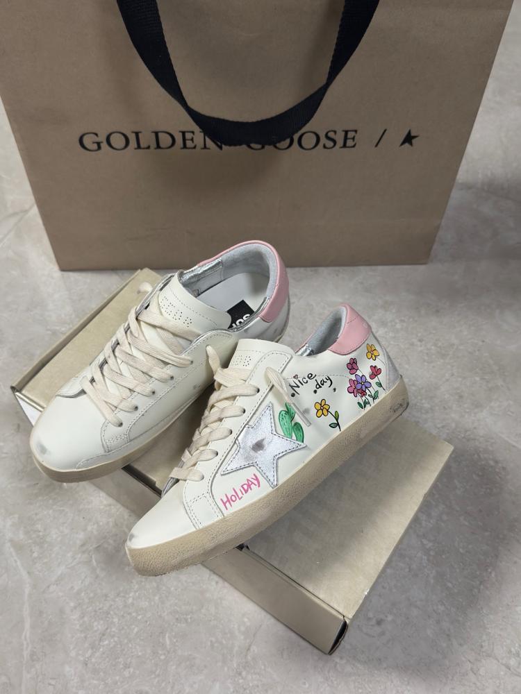 GOLDEN GOOSE Leather Superstar Sneakers