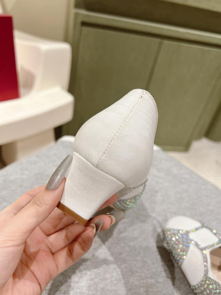 Valntino heels