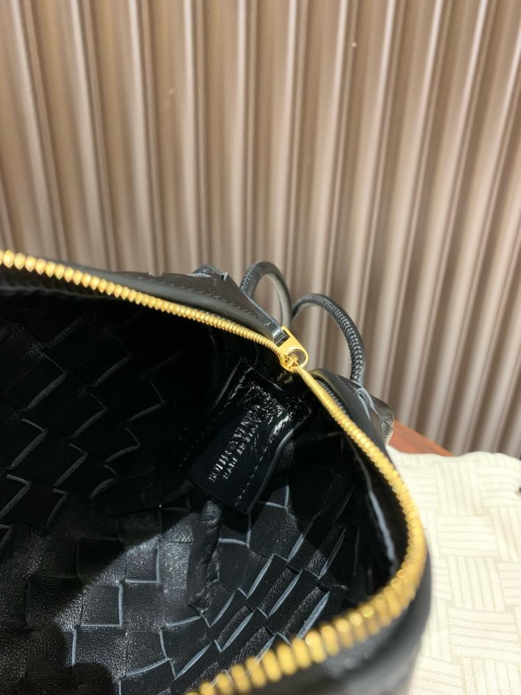 Bottega loop