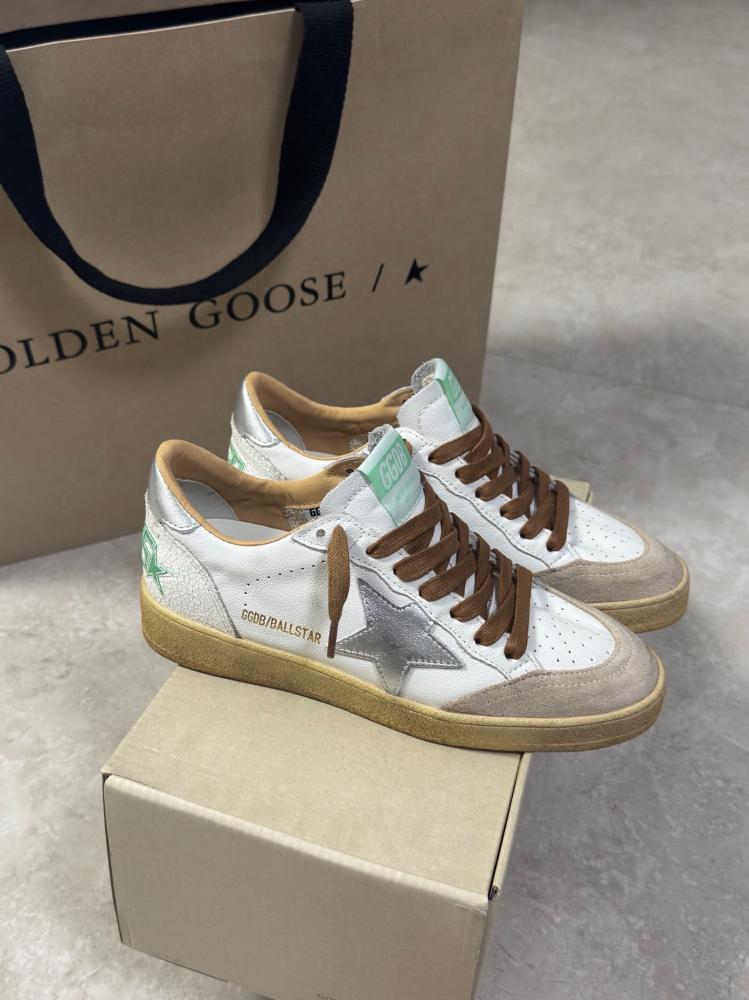 GOLDEN GOOSE Leather Superstar Sneakers