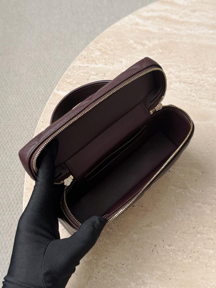 LP Chanel vanity bag (chocolate brown)