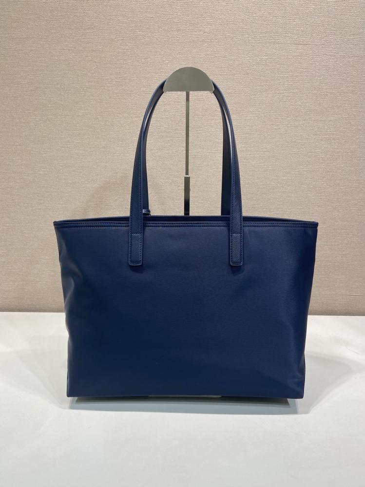 Saffiano Size:35