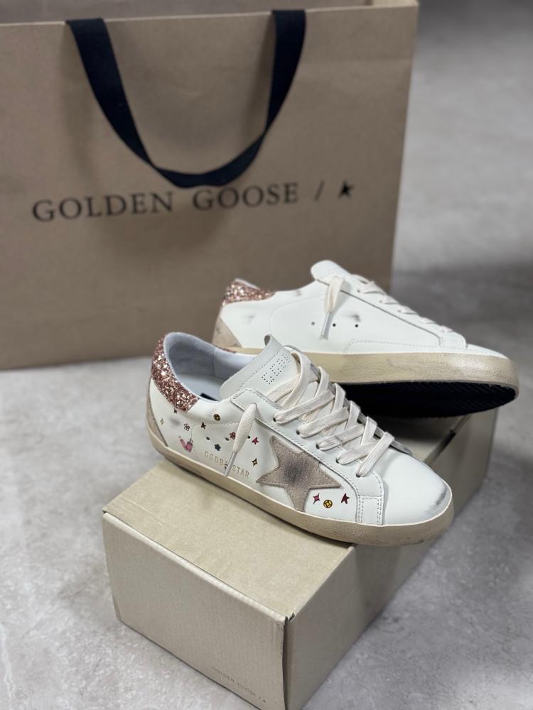 GOLDEN GOOSE Leather Superstar Sneakers