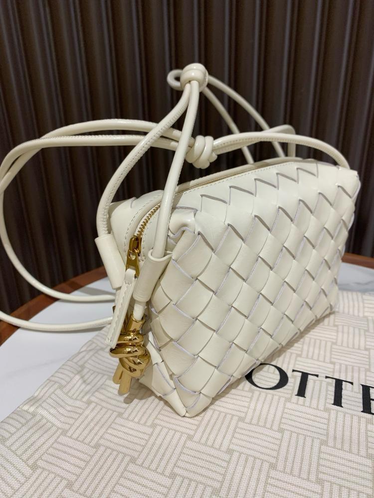 Bottega loop