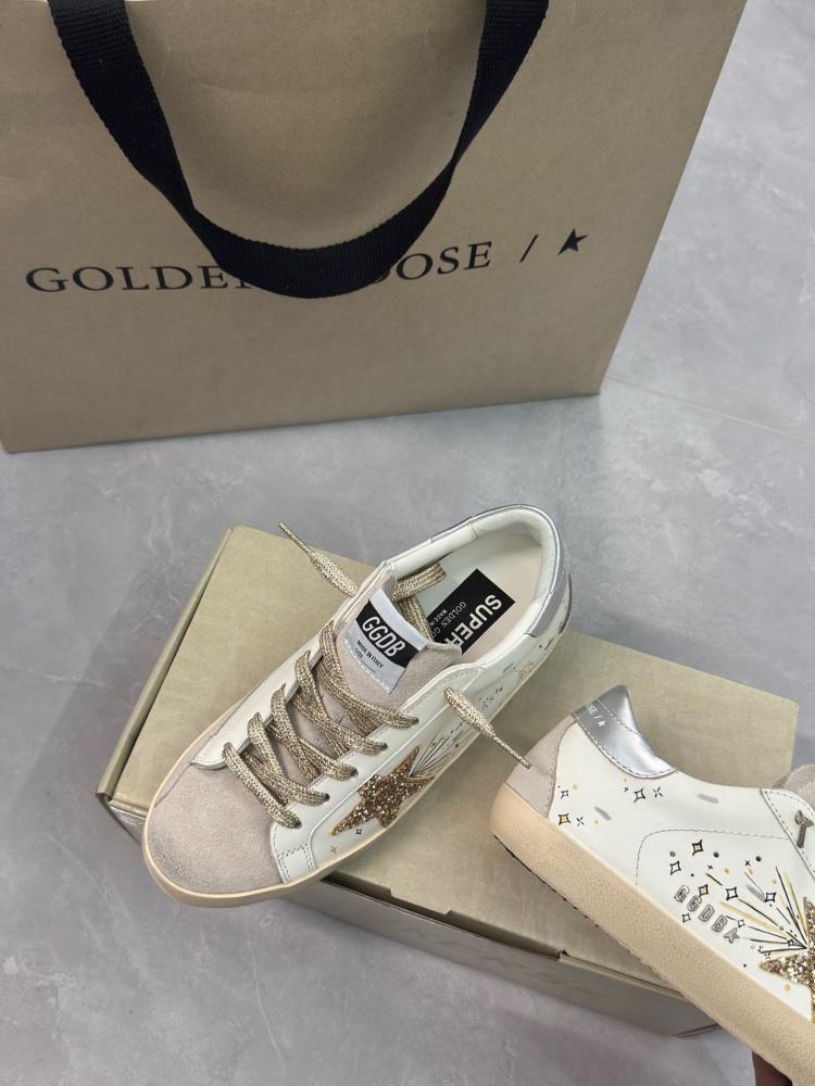 GOLDEN GOOSE Leather Superstar Sneakers