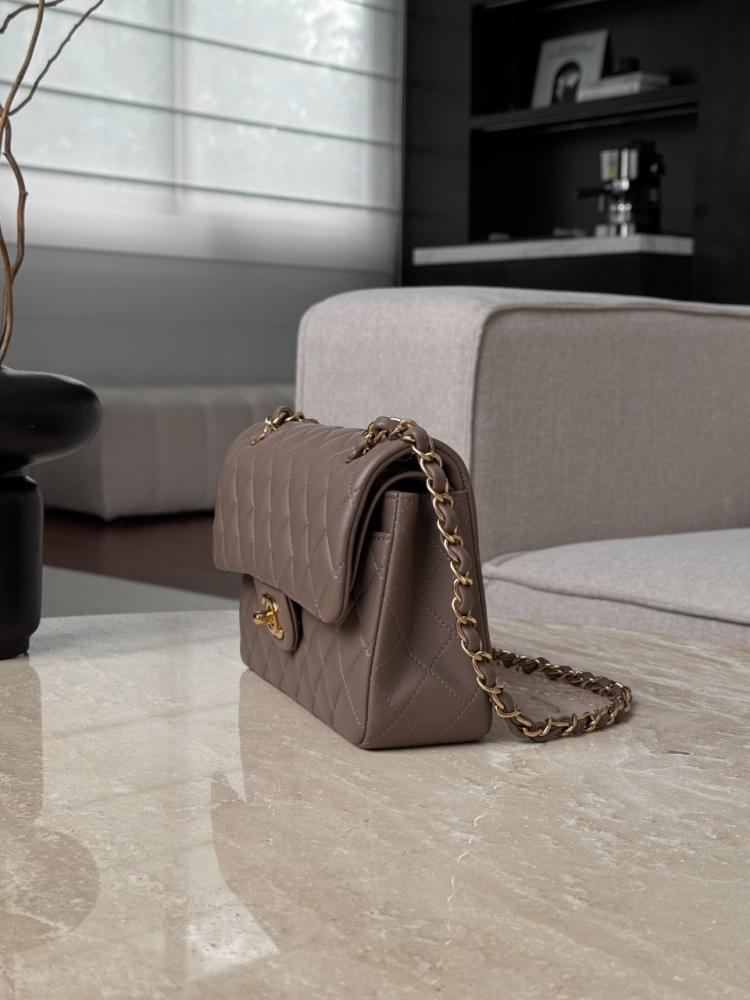 Chanel cf23