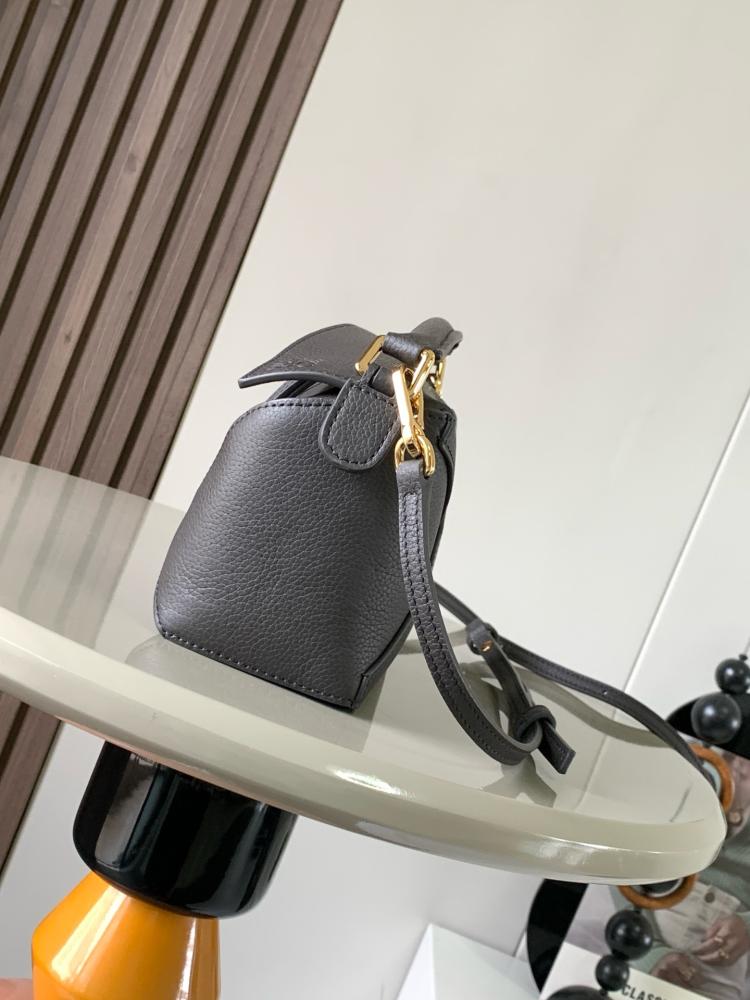 Loewe Puzzle bag mini size 16cm