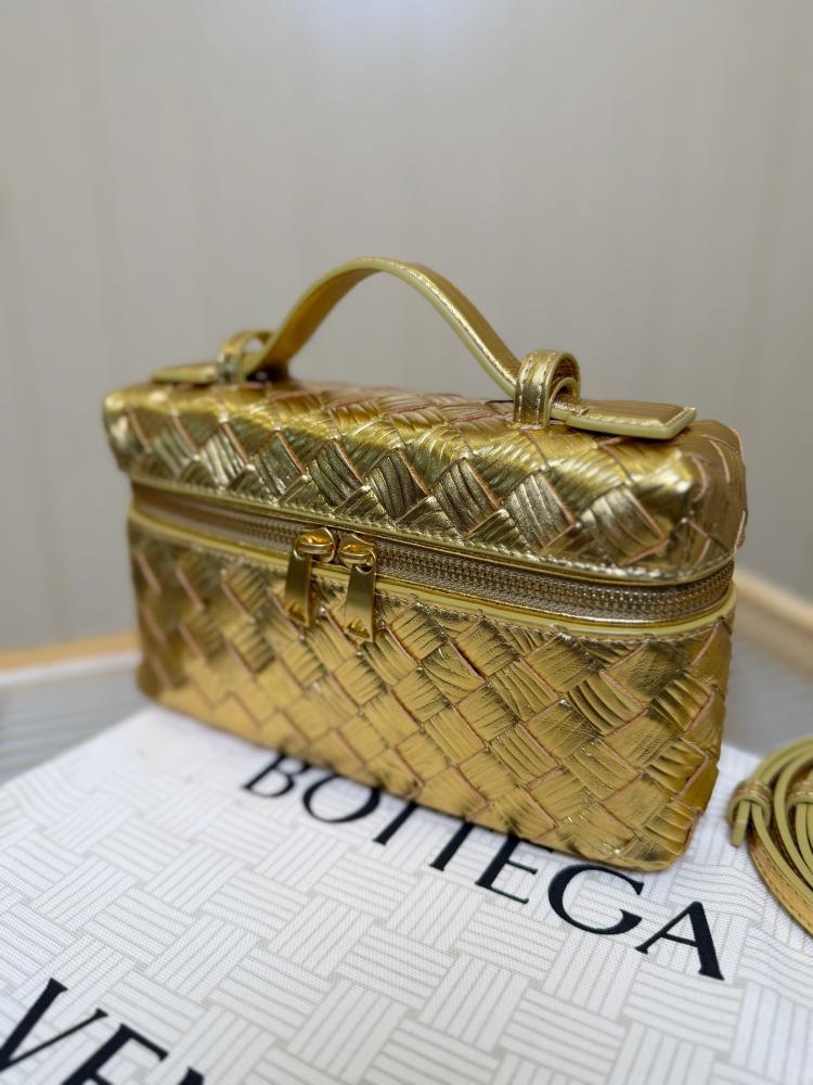 Bang Bang Vanity 22 cm