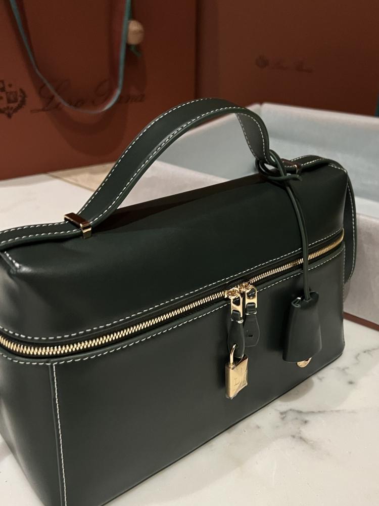 Loro Piana Extra large L27