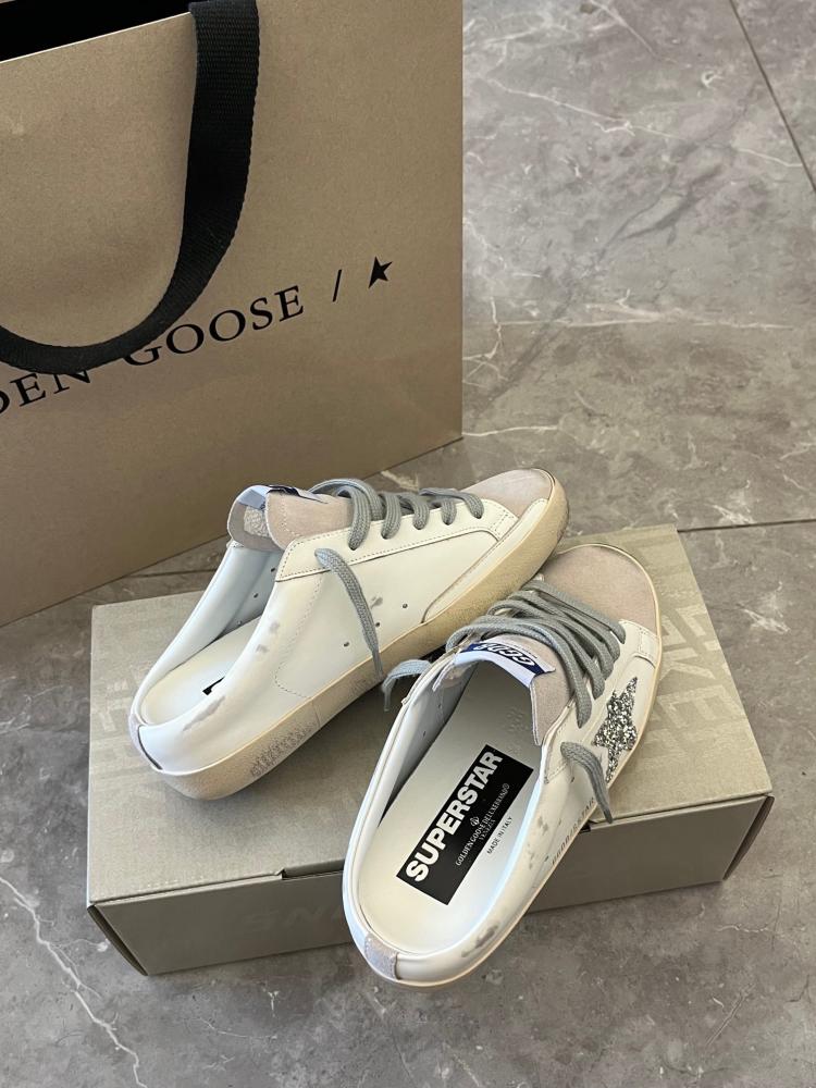 GOLDEN GOOSE Leather Superstar Sneakers