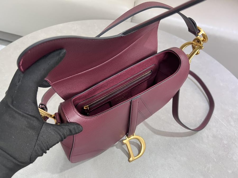 Saddle 24cm
