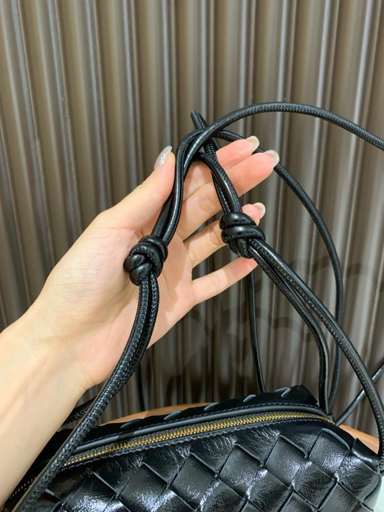 Bottega loop