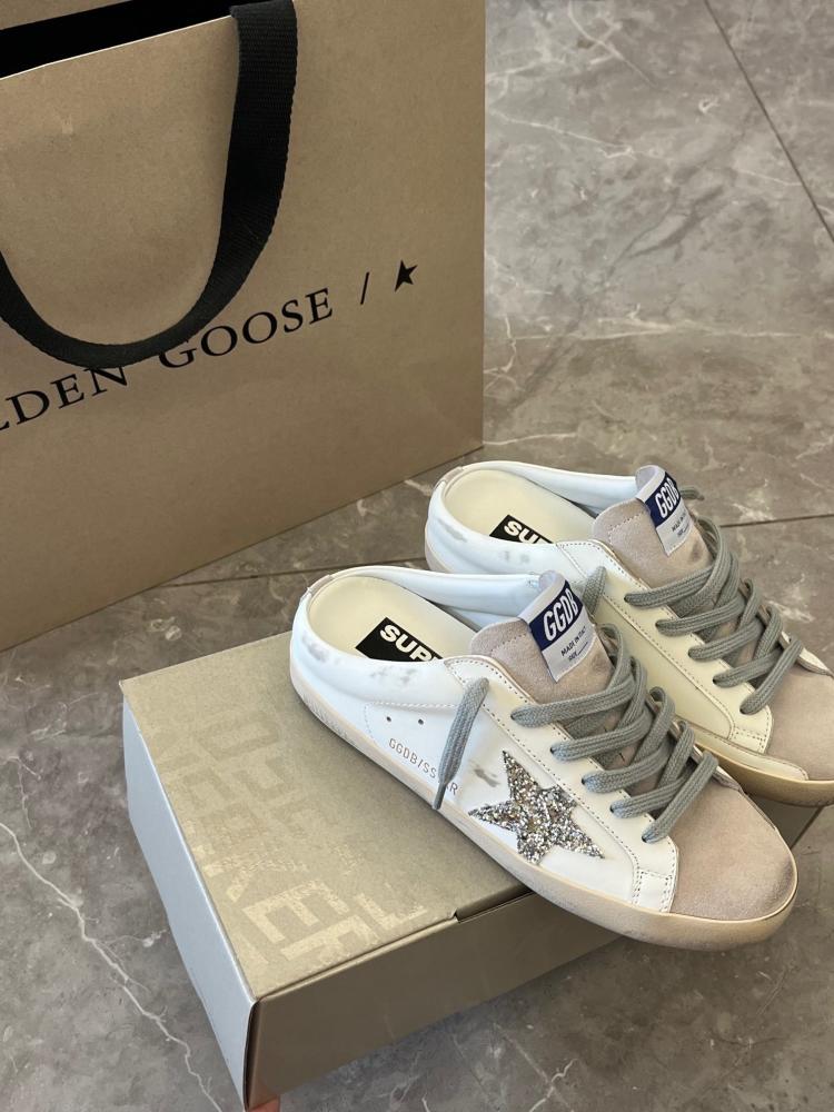GOLDEN GOOSE Leather Superstar Sneakers