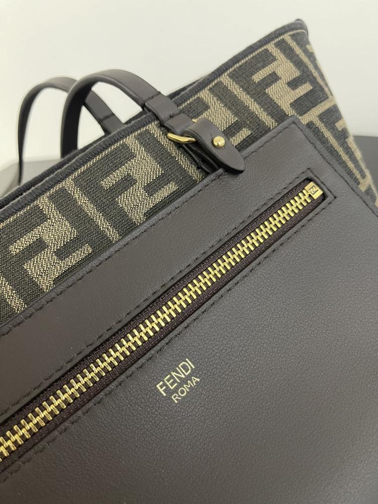 Fendi Roll tote bag